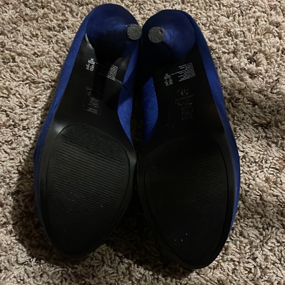 Blue heels - Picture 11 of 13